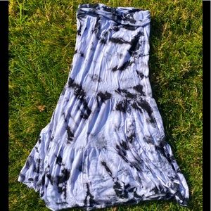 ‼️Bundle‼️ 2 long skirts for the price of one🖤👀